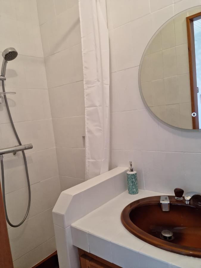 Grande Maison Escapade Au Bord De La Riviere Holiday home Touvre