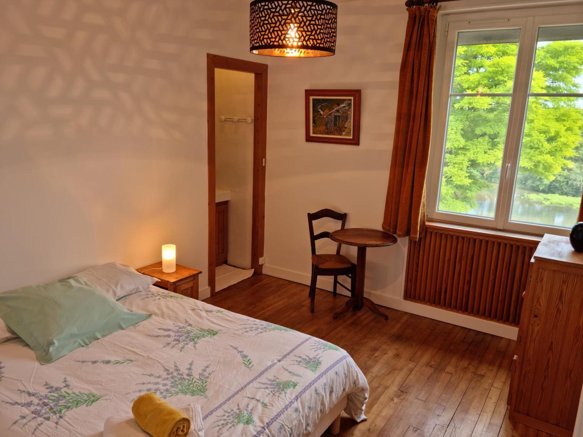Grande Maison Escapade Au Bord De La Riviere Touvre