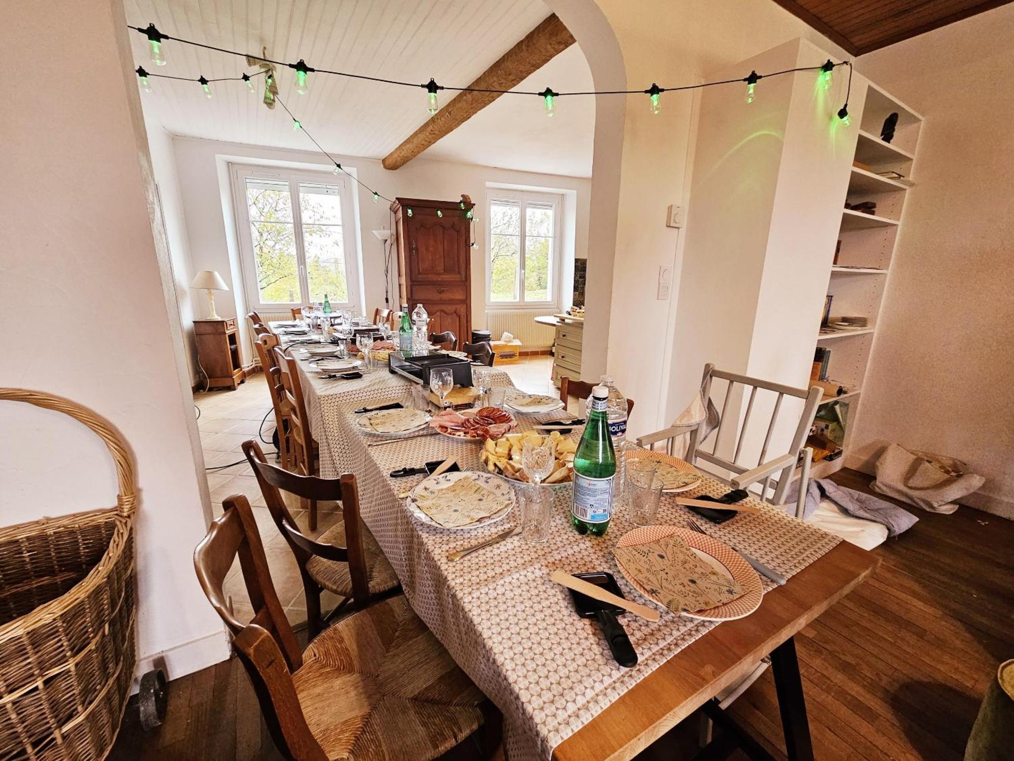 Grande Maison Escapade Au Bord De La Riviere Holiday home Touvre