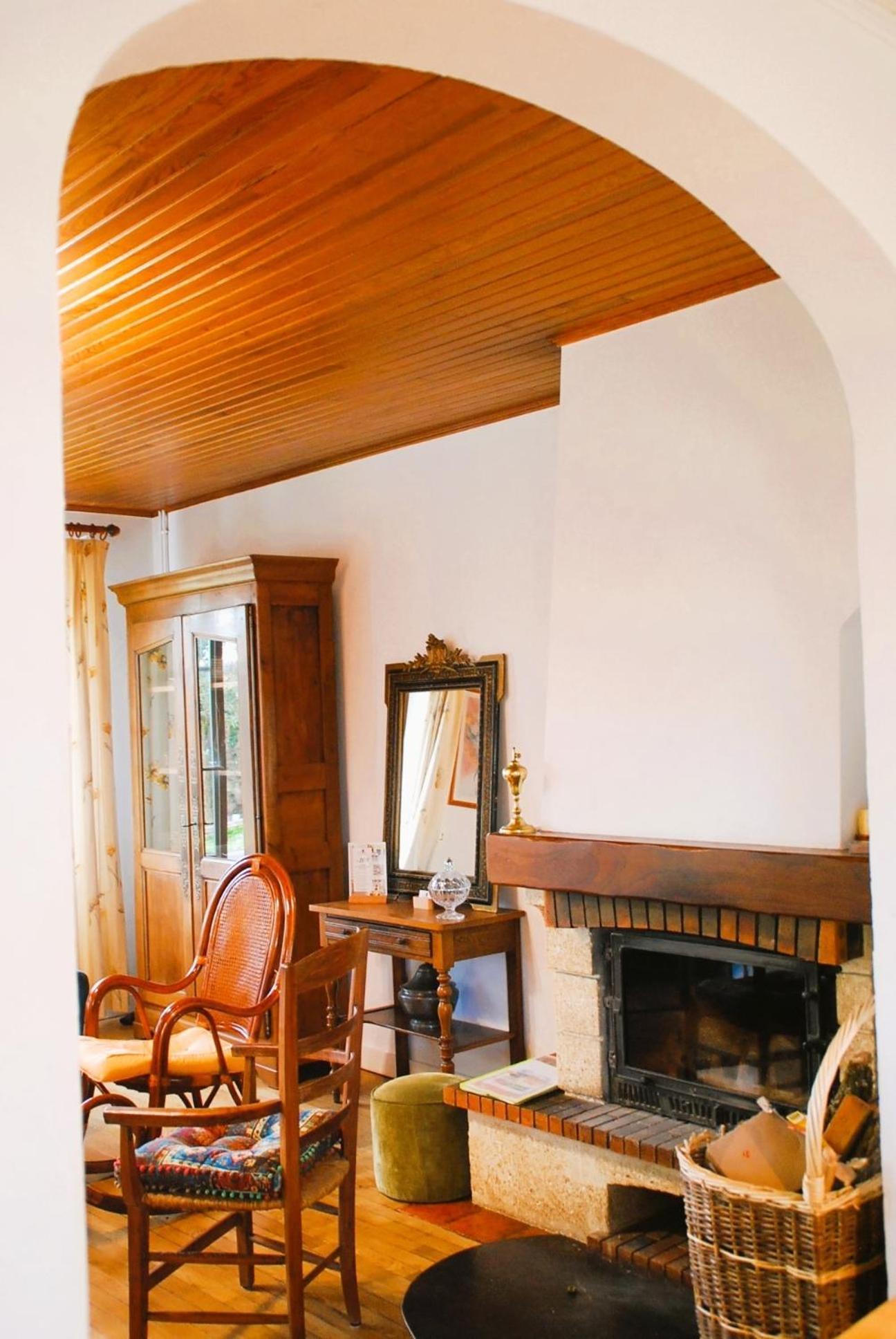 Grande Maison Escapade Au Bord De La Riviere Touvre
