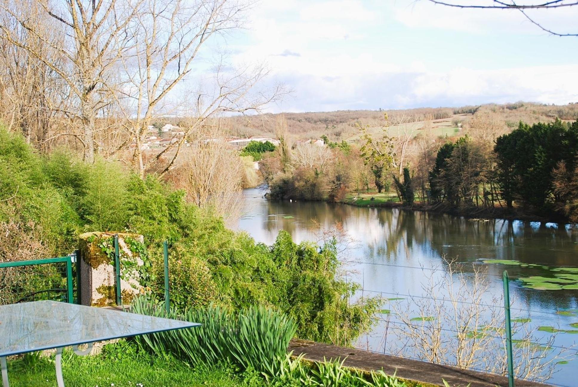 Grande Maison Escapade Au Bord De La Riviere *